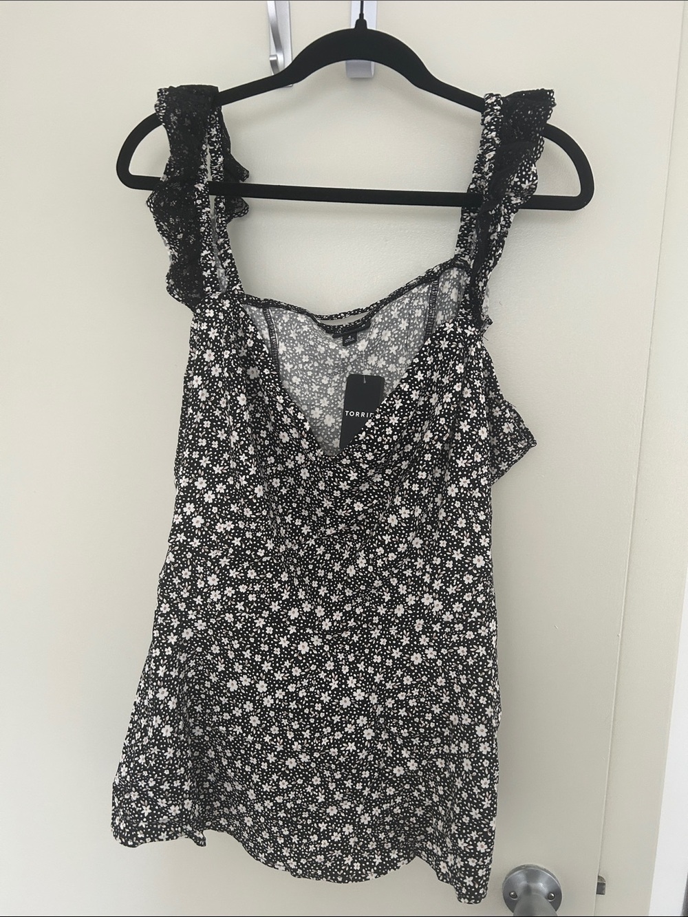 torrid Black & White Daisy Ruffle Strap Camisole Top